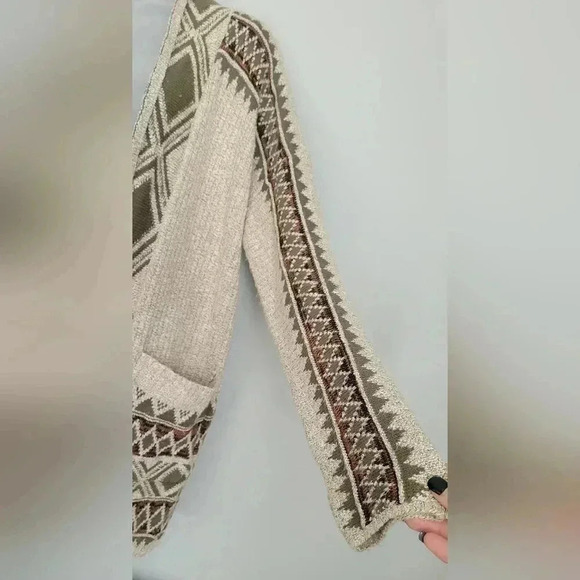 Lucky Brand Cardigan Sweater Womens Size M Jacquard Knit Aztec Geometric print - Picture 7 of 11